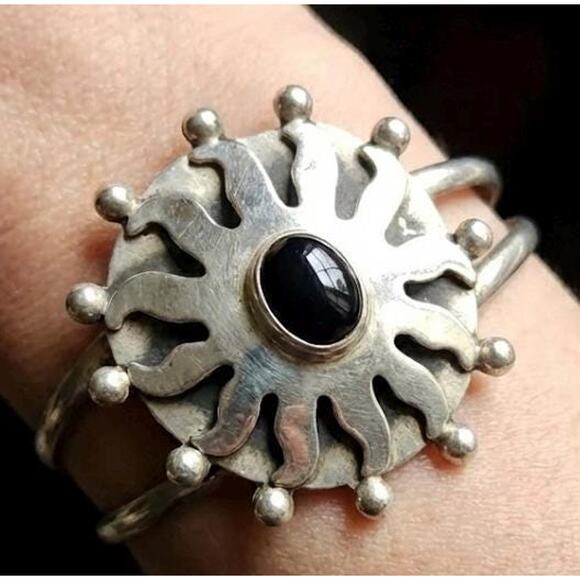 Vintage Mexico Sterling Silver Black Onyx Sunburst Statement Cuff Bracelet - Picture 3 of 4